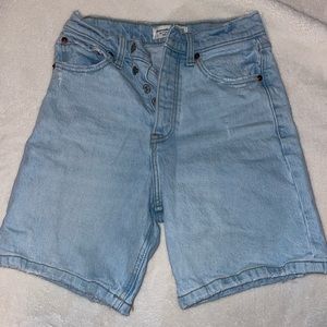 Abercrombie and Fitch The 7” Dad Shorts (high rise)
